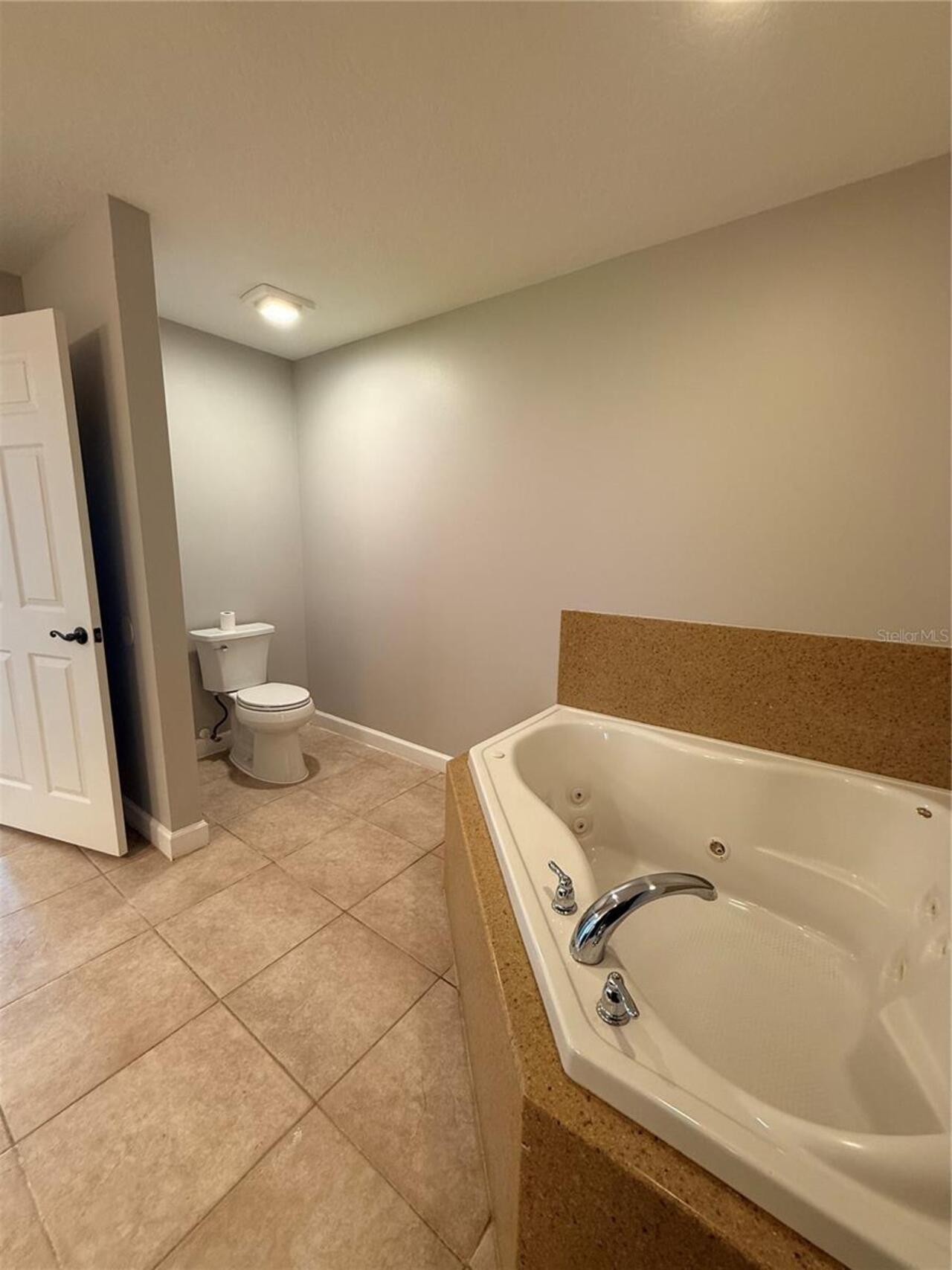 Listing Photo 7