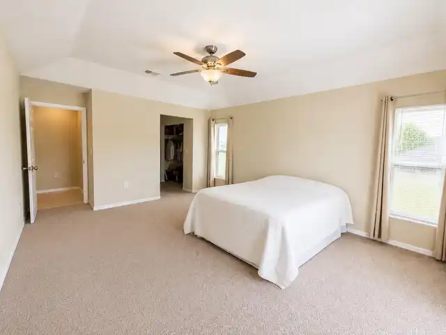 Listing Photo 7