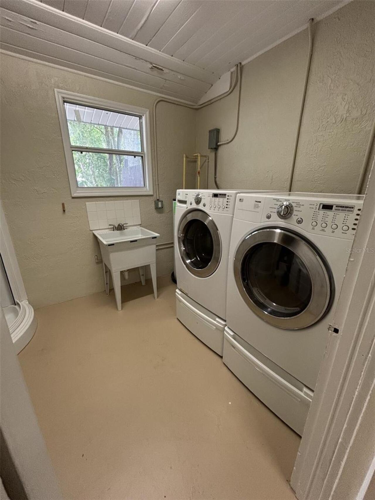 Listing Photo 11