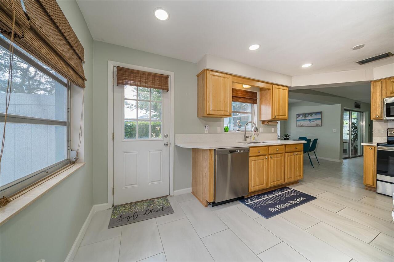 Listing Photo 16