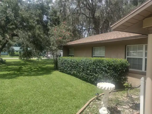 Listing Photo 8