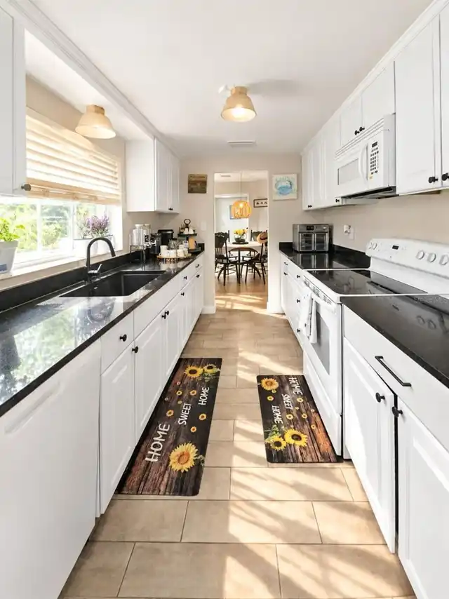 Listing Photo 11