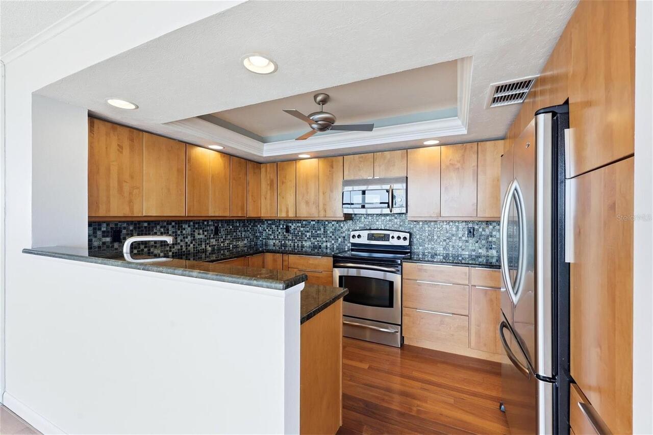 Listing Photo 12