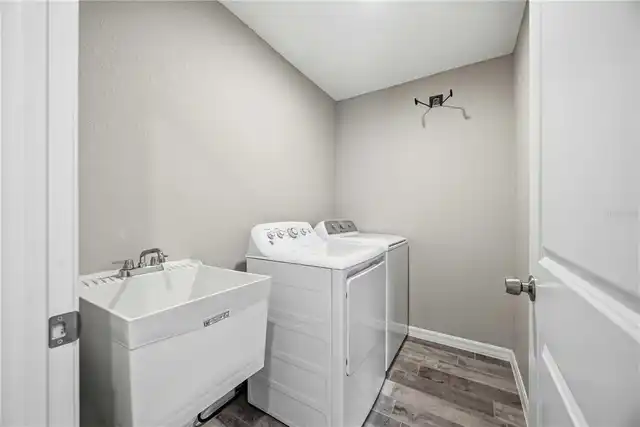 Listing Photo 25