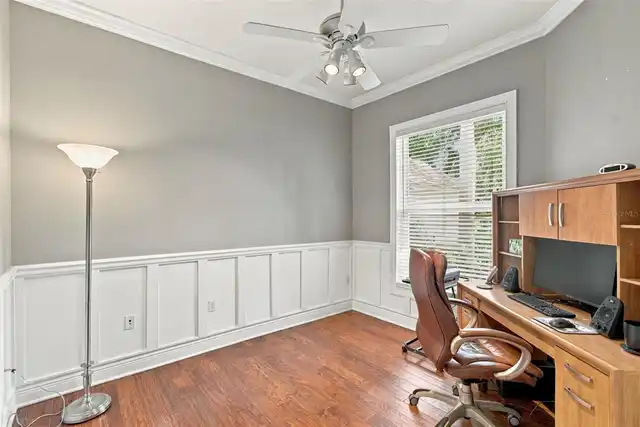 Listing Photo 8