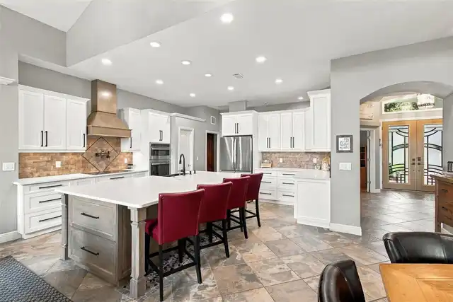 Listing Photo 19