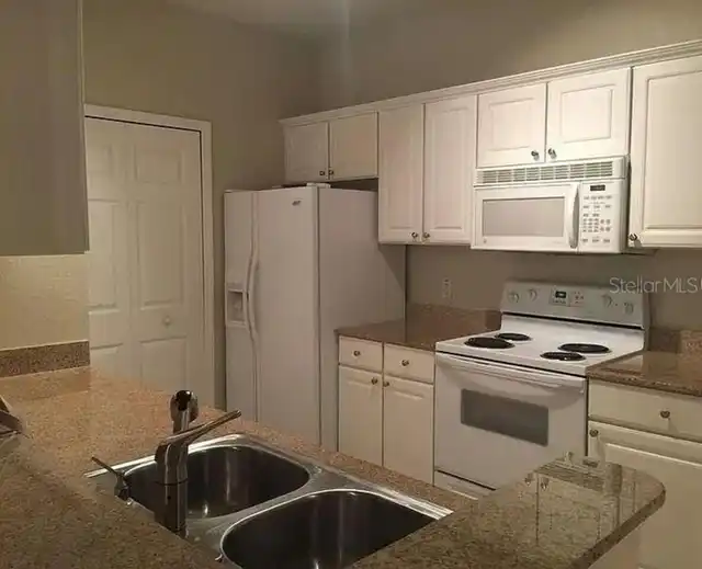 Listing Photo 7