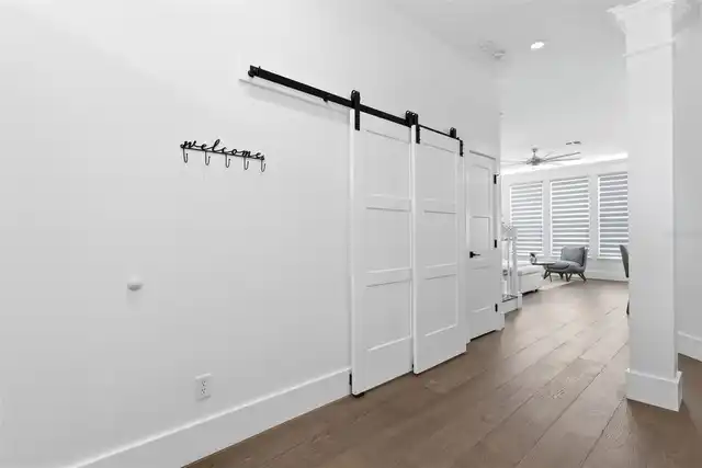 Listing Photo 8