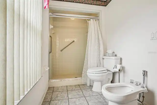 Listing Photo 25