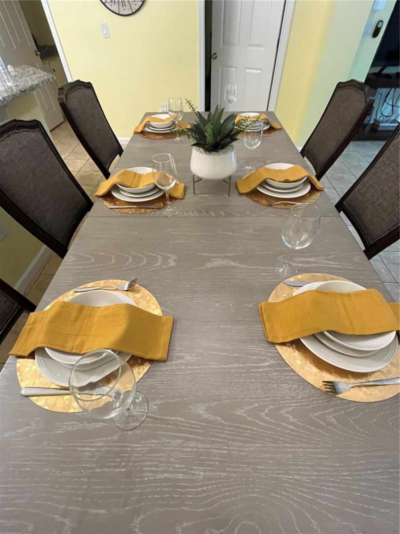 Listing Photo 9