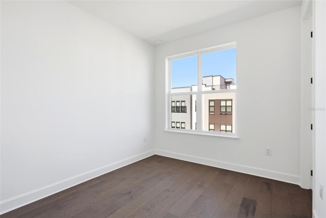 Listing Photo 28