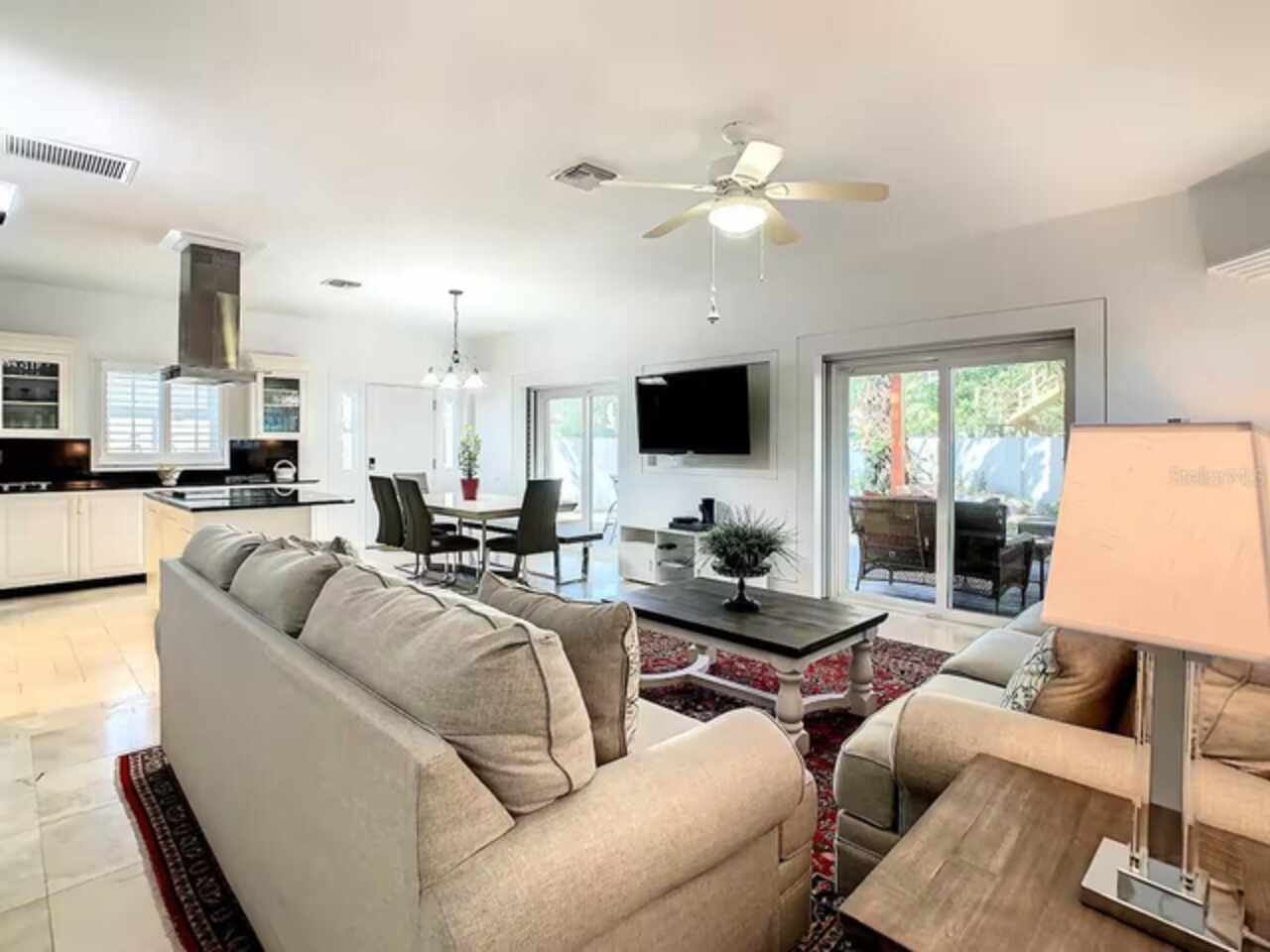 Listing Photo 11