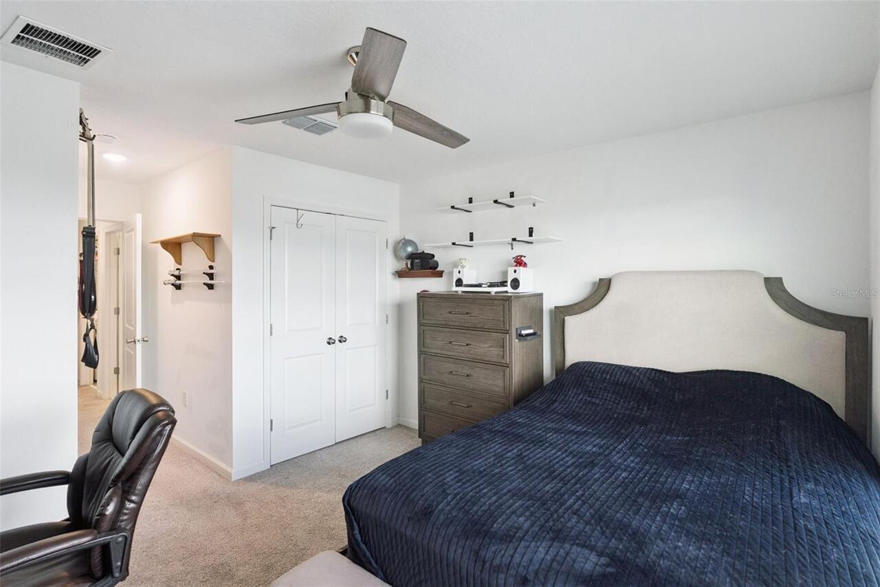 Listing Photo 17