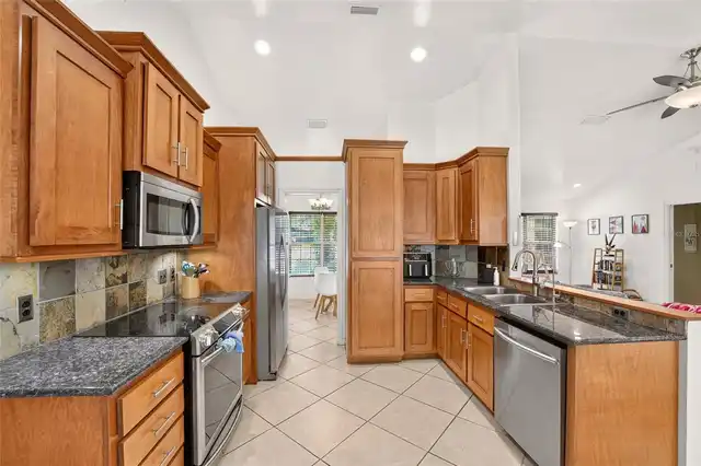 Listing Photo 19