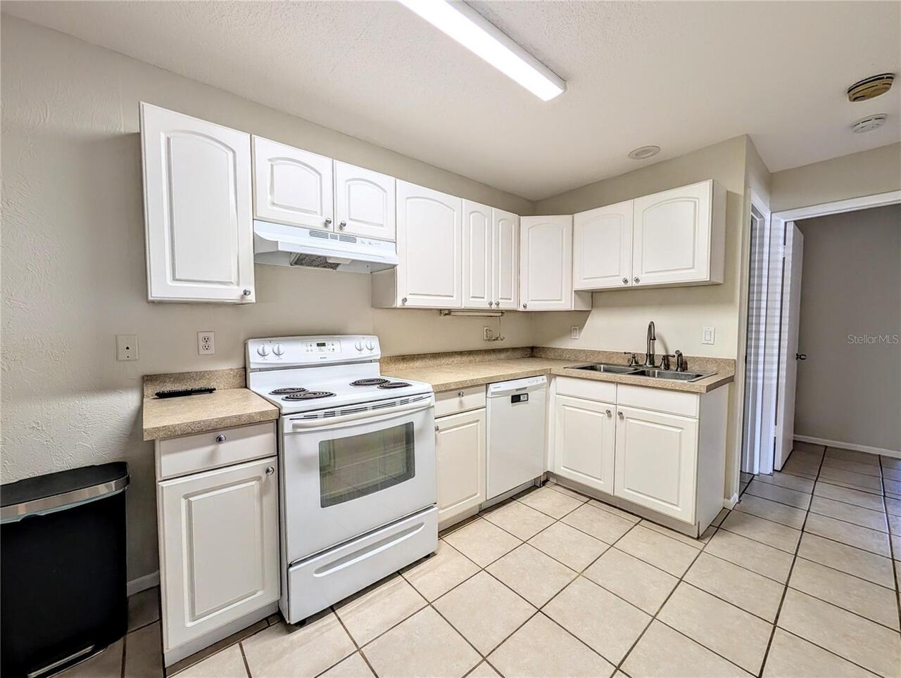 Listing Photo 14