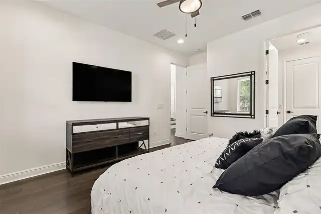 Listing Photo 23