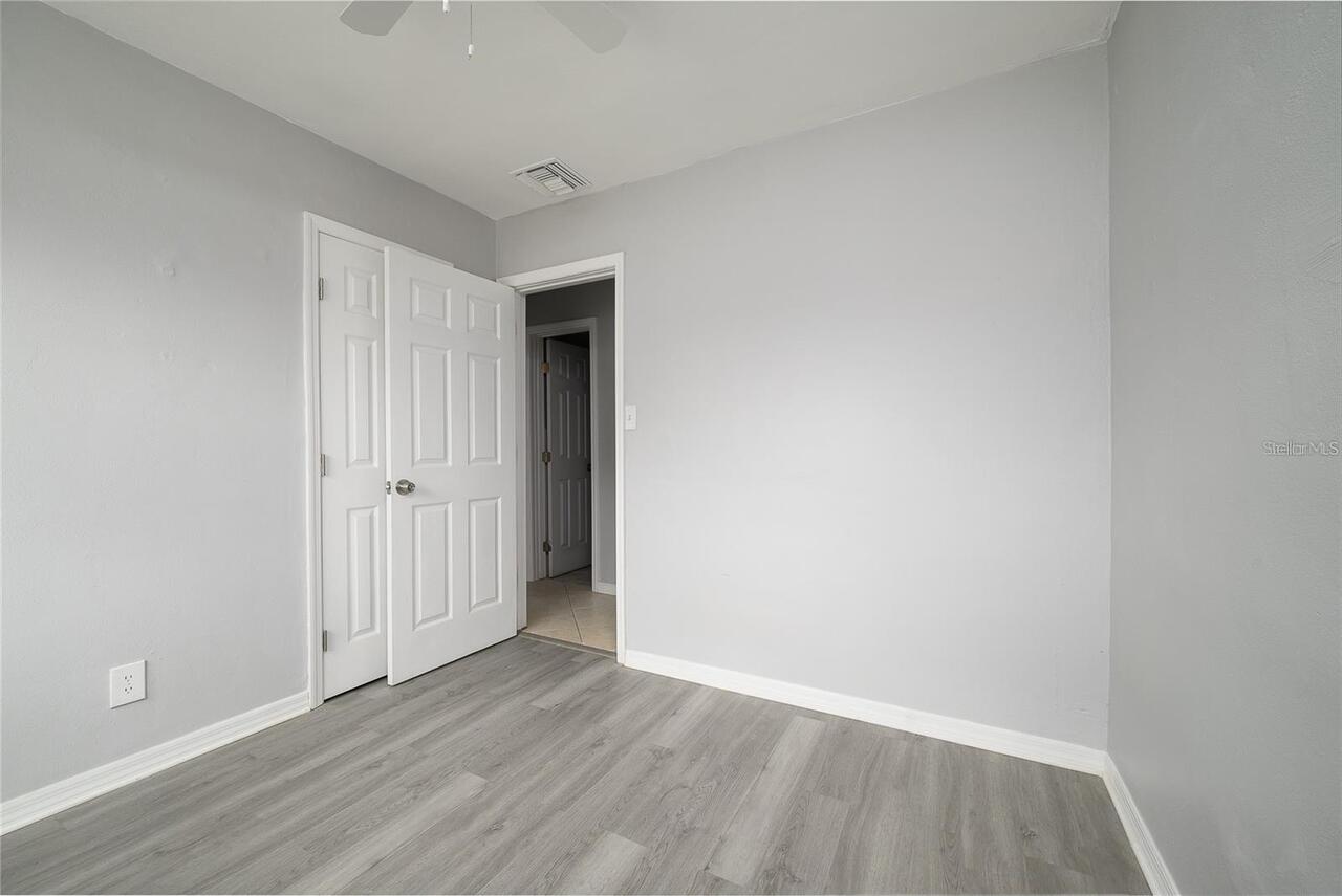 Listing Photo 9