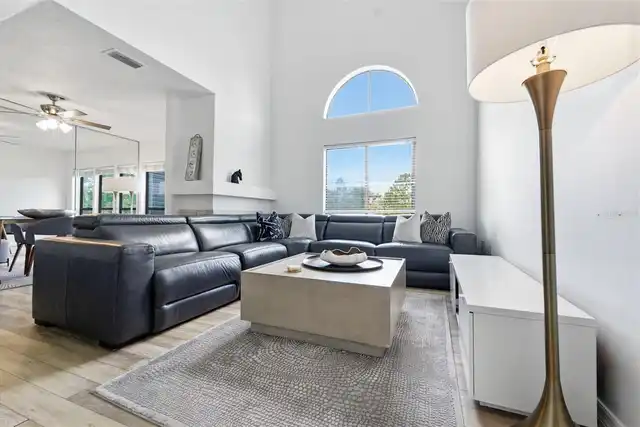 Listing Photo 18
