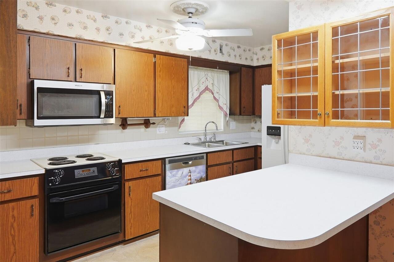 Listing Photo 12