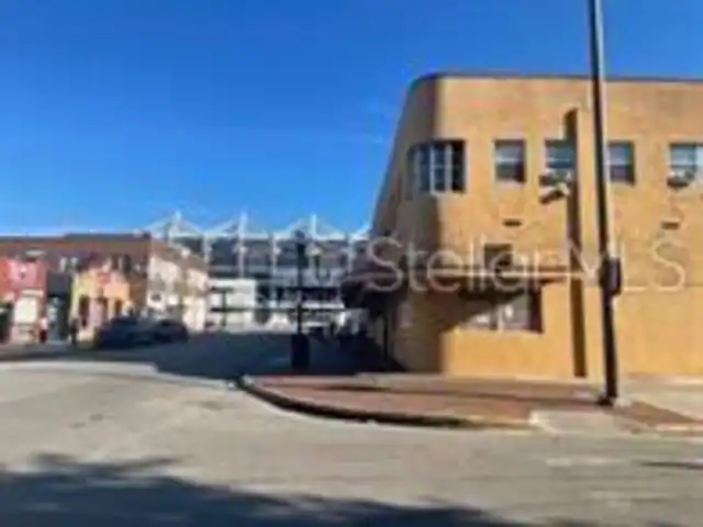 Listing Photo 10