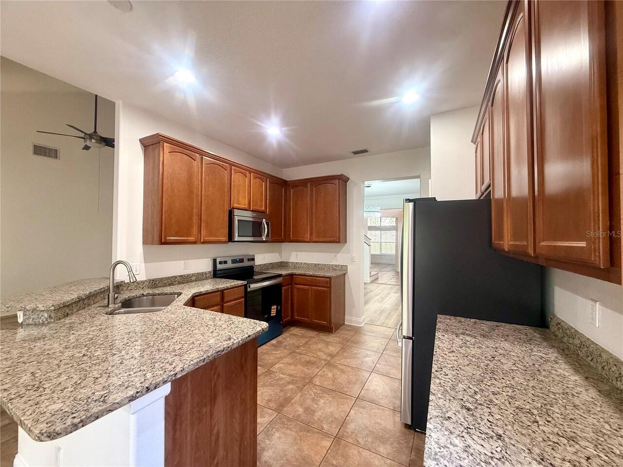 Listing Photo 8