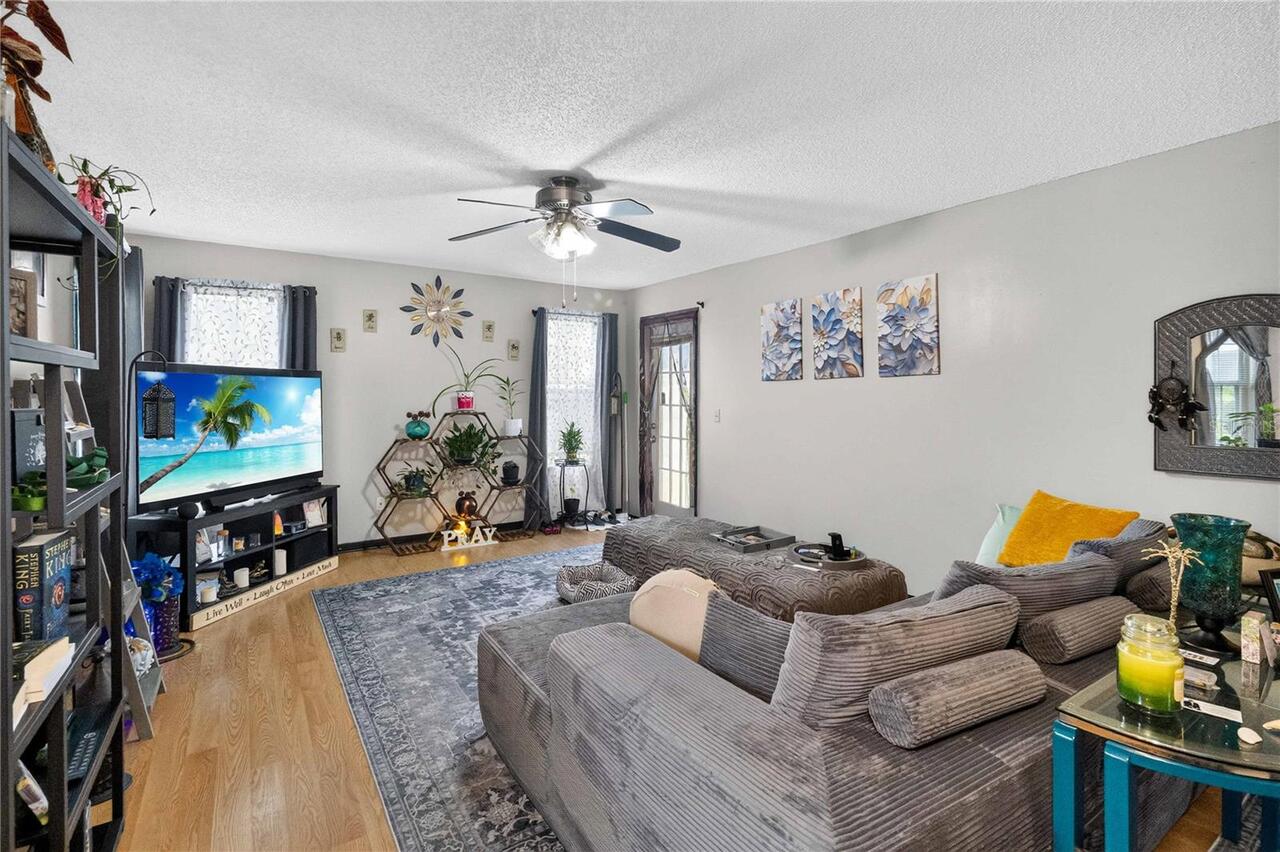 Listing Photo 5