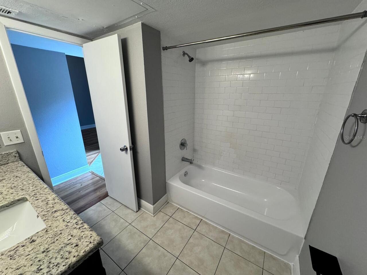 Listing Photo 9