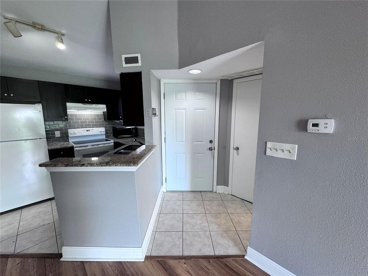 Listing Photo 16
