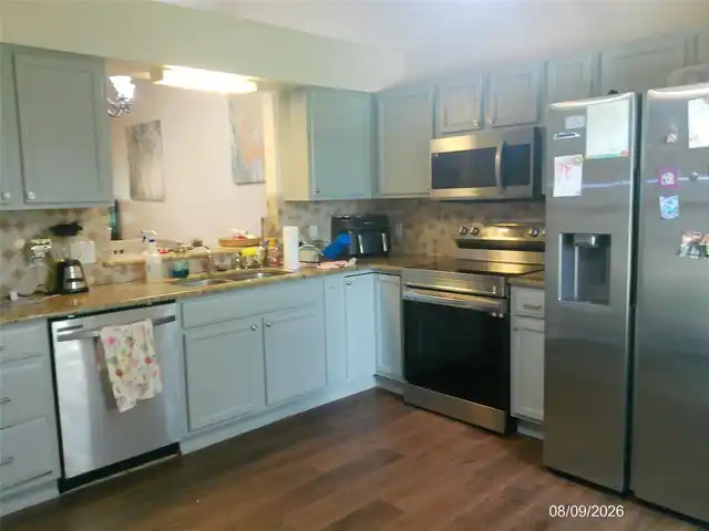 Listing Photo 5