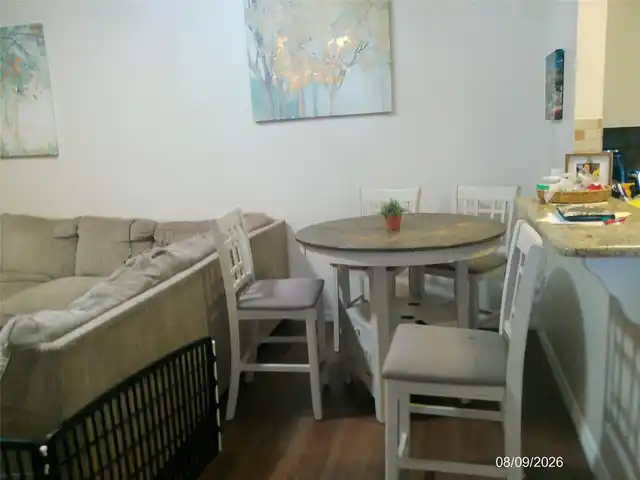Listing Photo 8