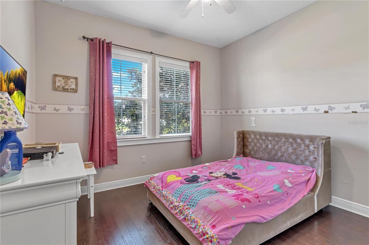 Listing Photo 17