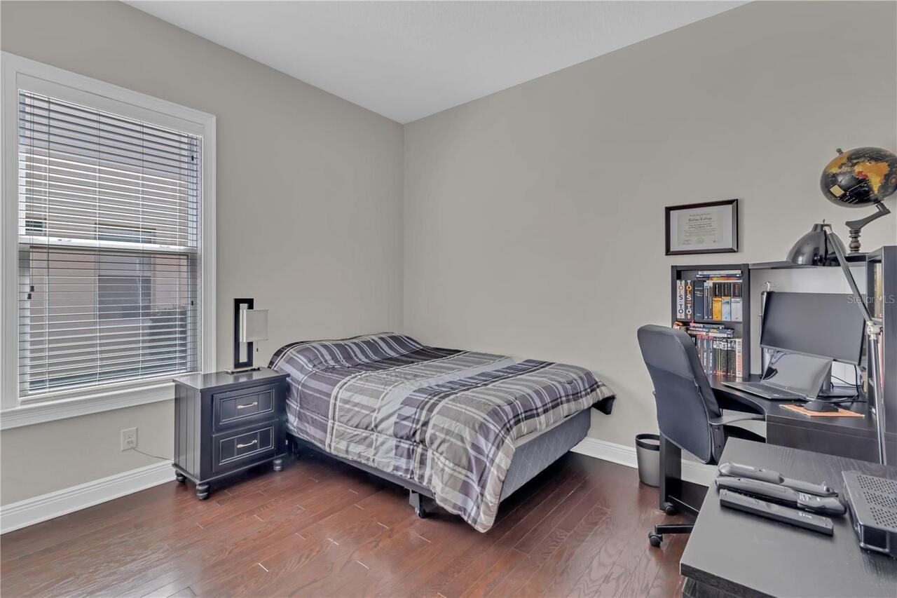 Listing Photo 19