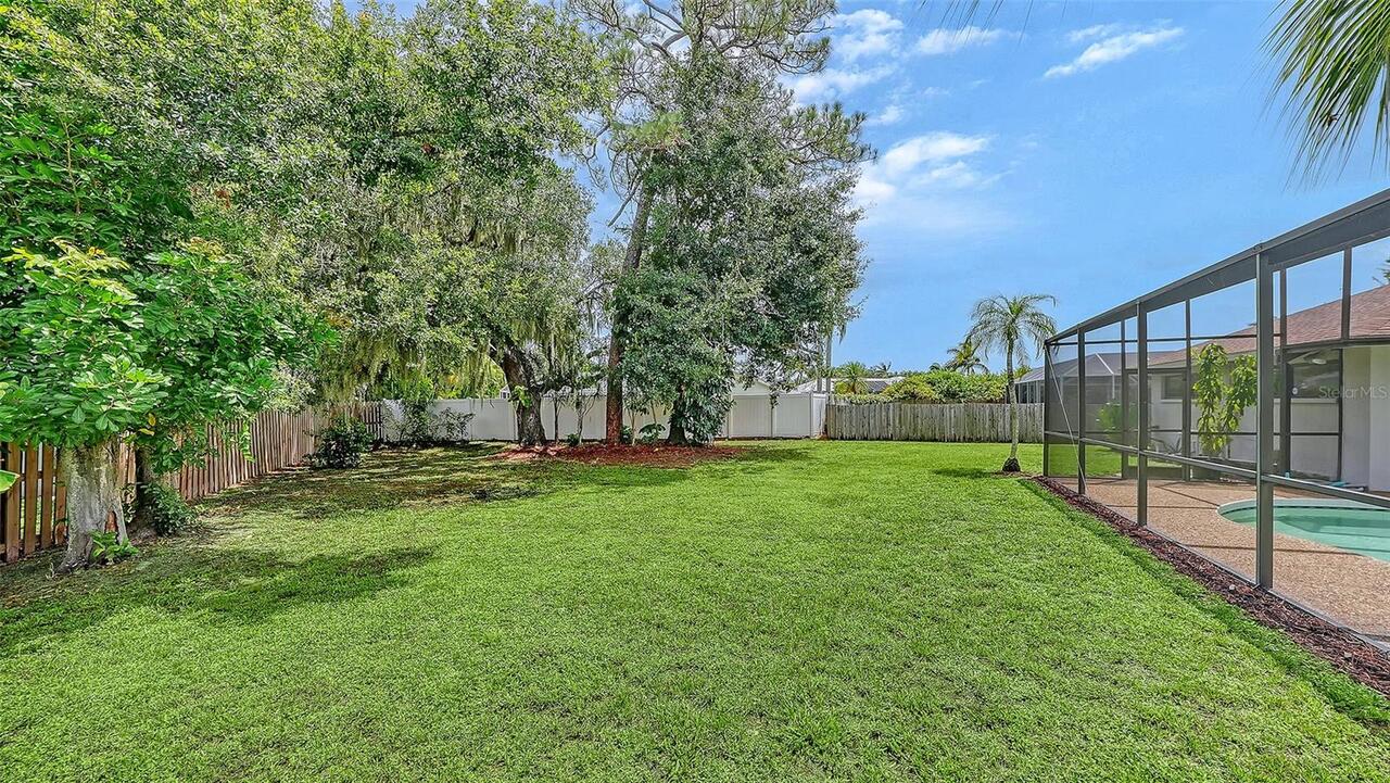 Listing Photo 28
