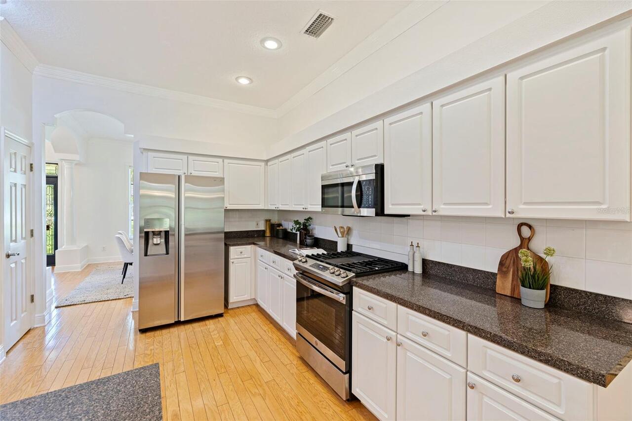 Listing Photo 15