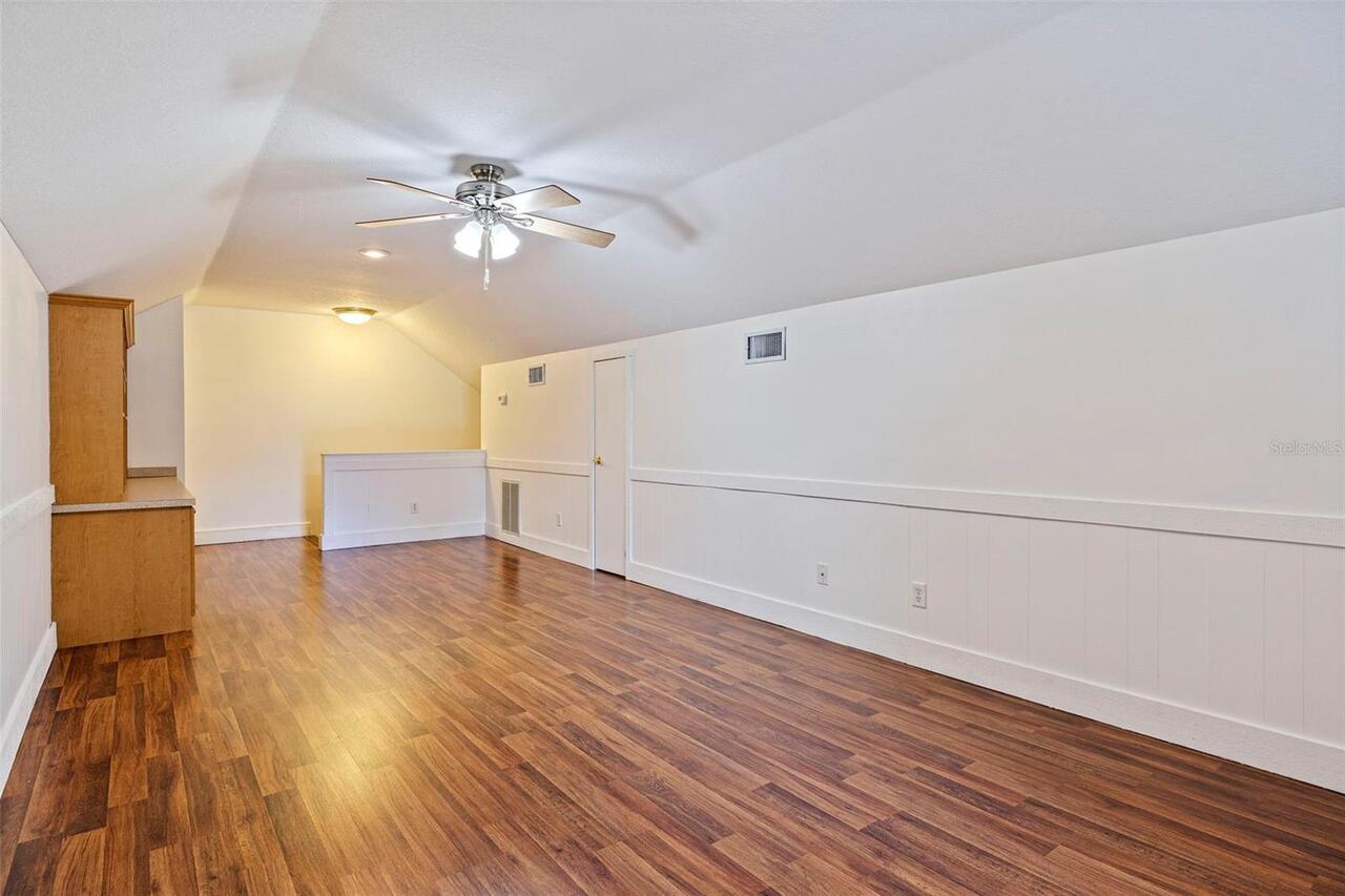 Listing Photo 32