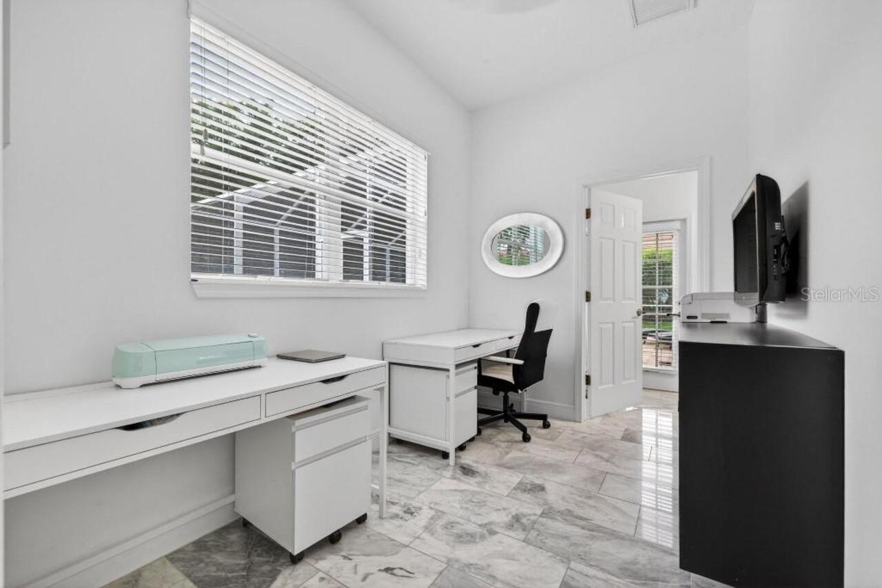 Listing Photo 18