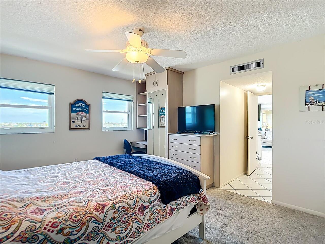 Listing Photo 14