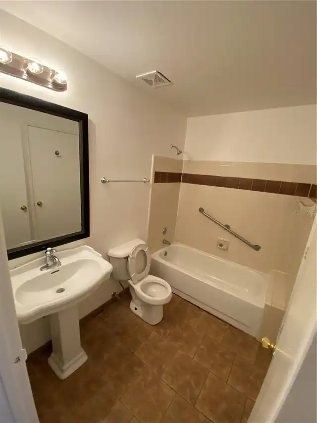 Listing Photo 20