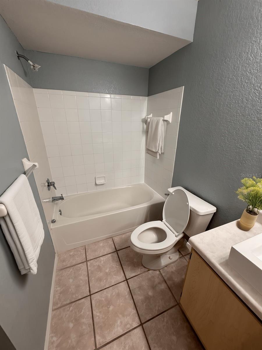 Listing Photo 14