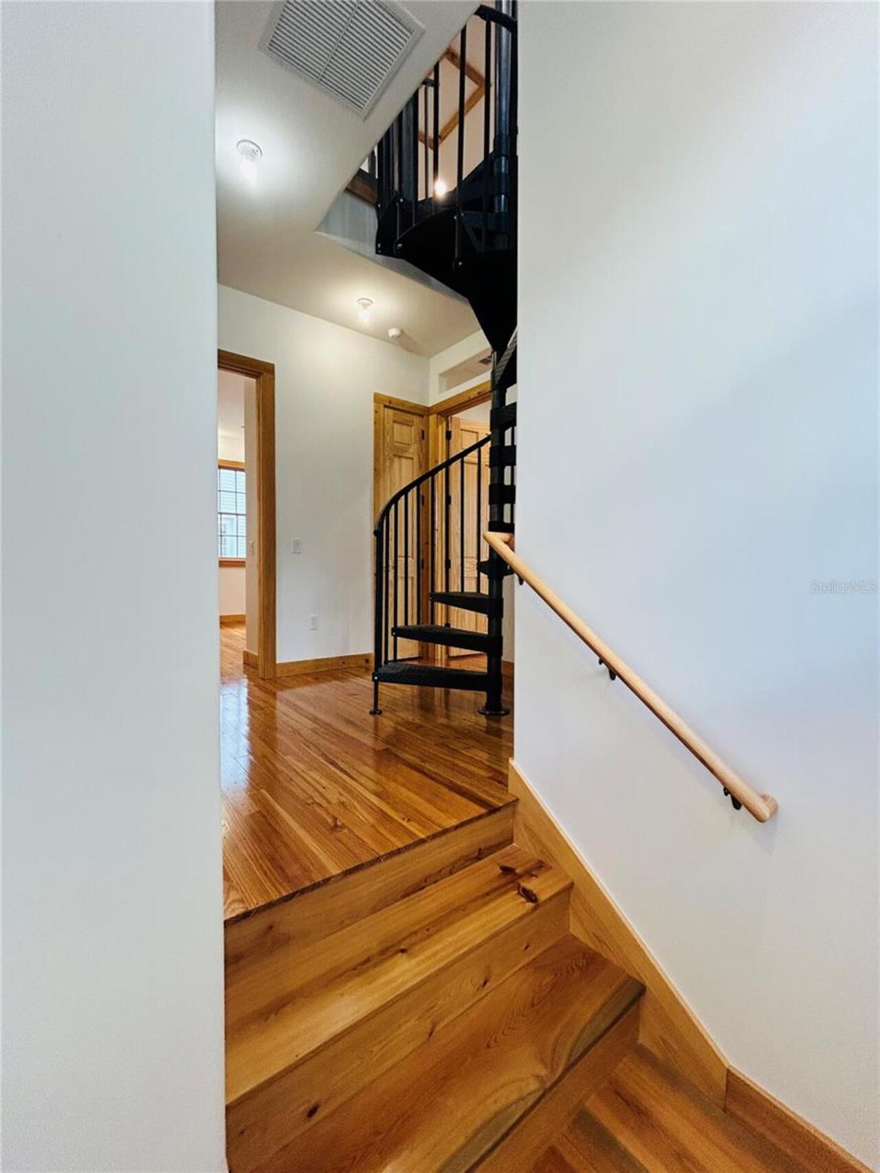Listing Photo 23