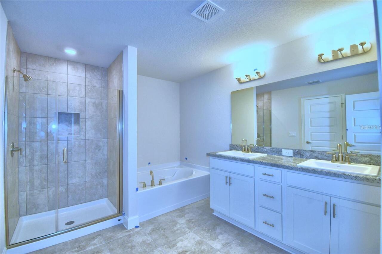 Listing Photo 33