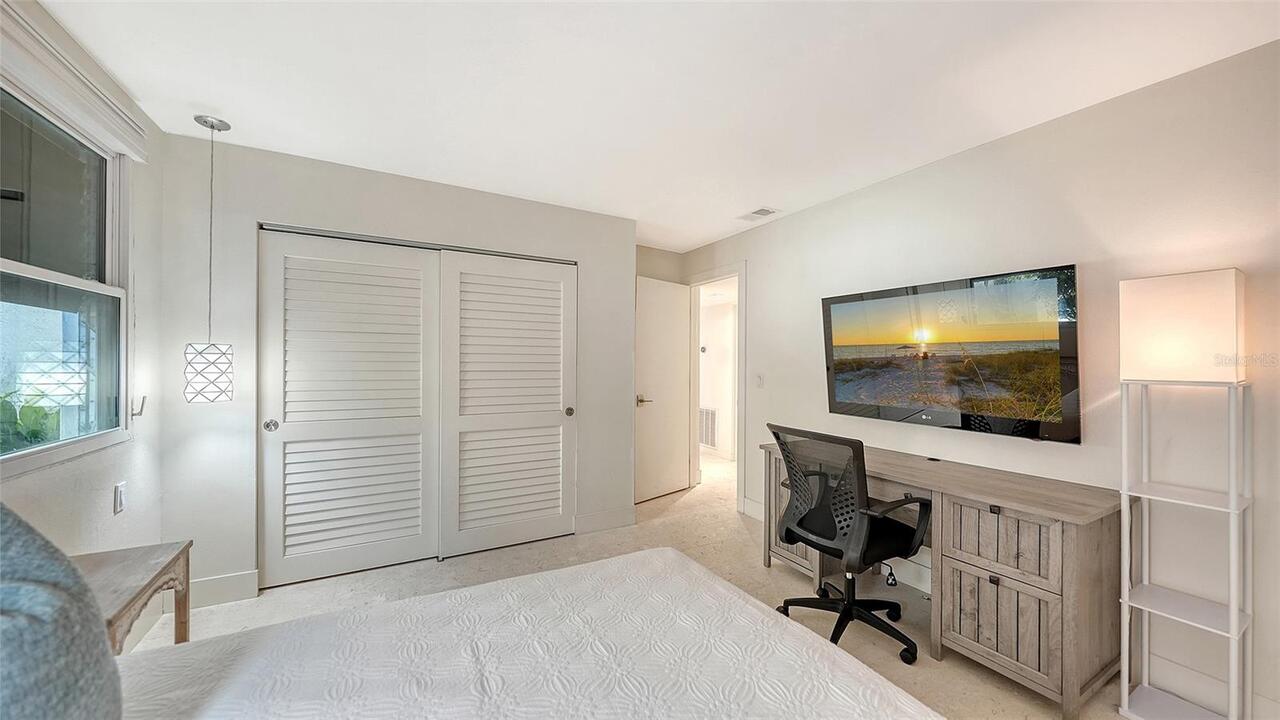 Listing Photo 32