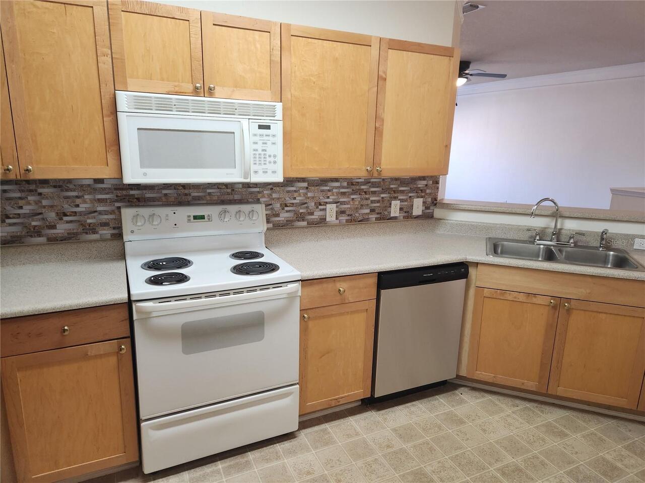 Listing Photo 6