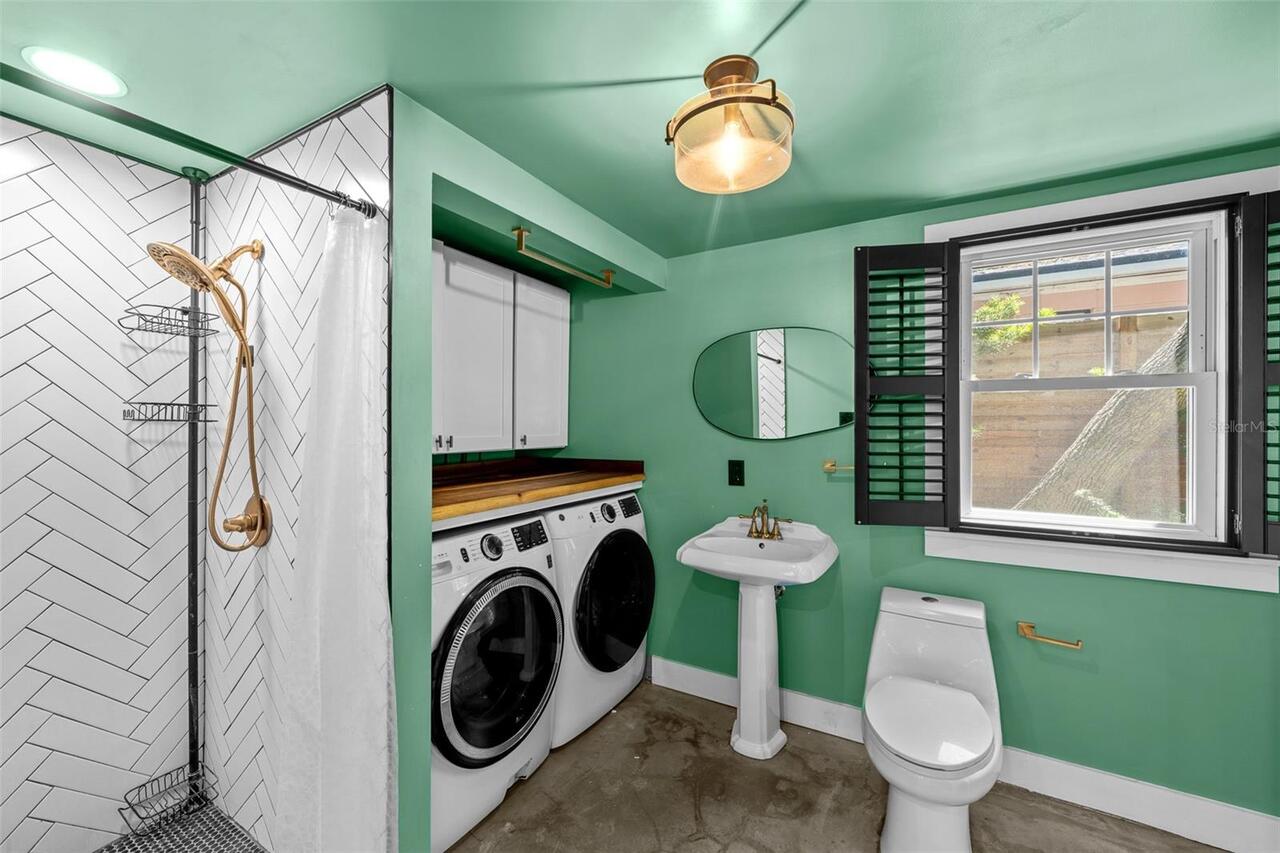 Listing Photo 17