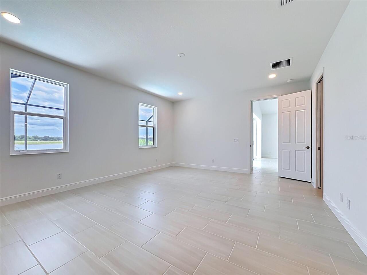 Listing Photo 37
