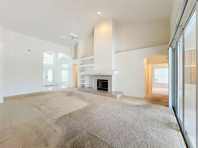Listing Photo 18