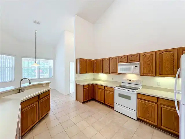 Listing Photo 32