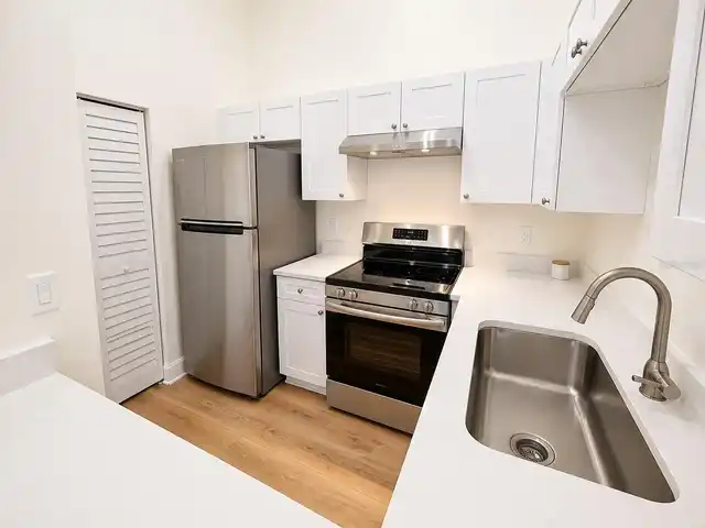 Listing Photo 11