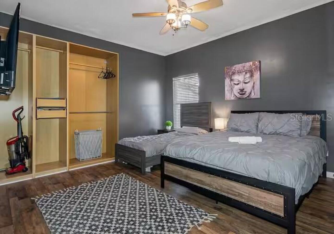 Listing Photo 8