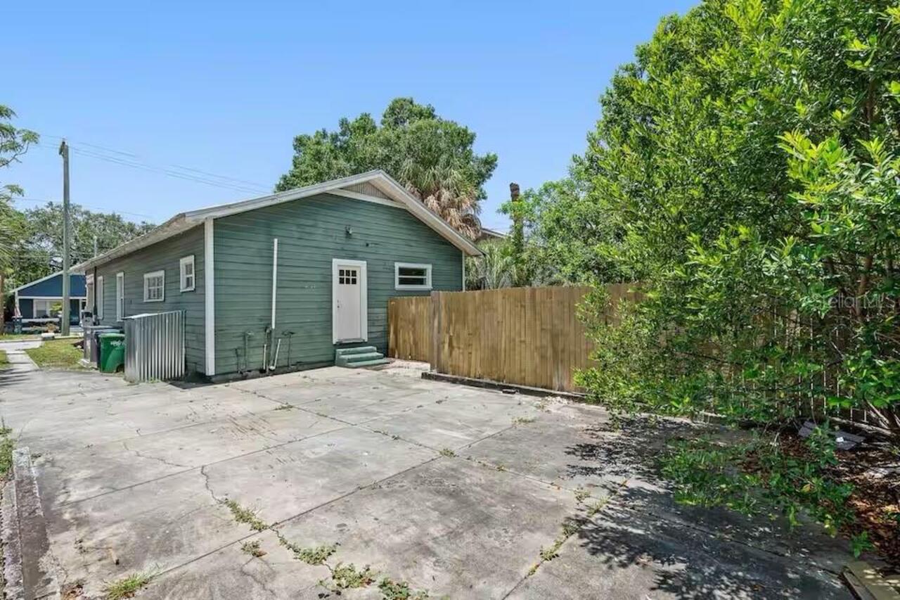 Listing Photo 14